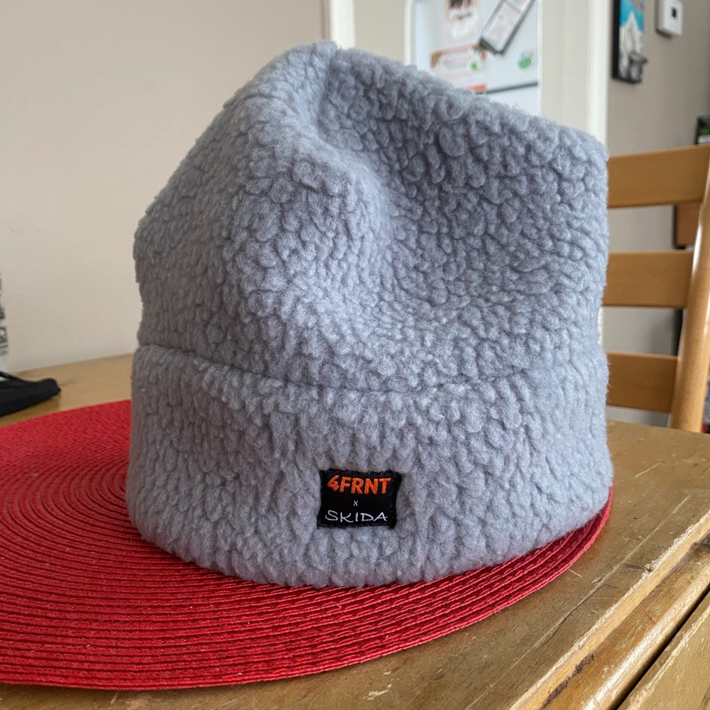 4 FRNT x SKIDA High Pile Hat